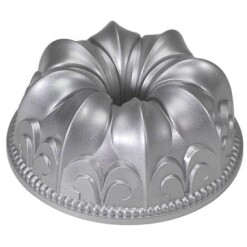 Fleur de Lis Bundt Pan